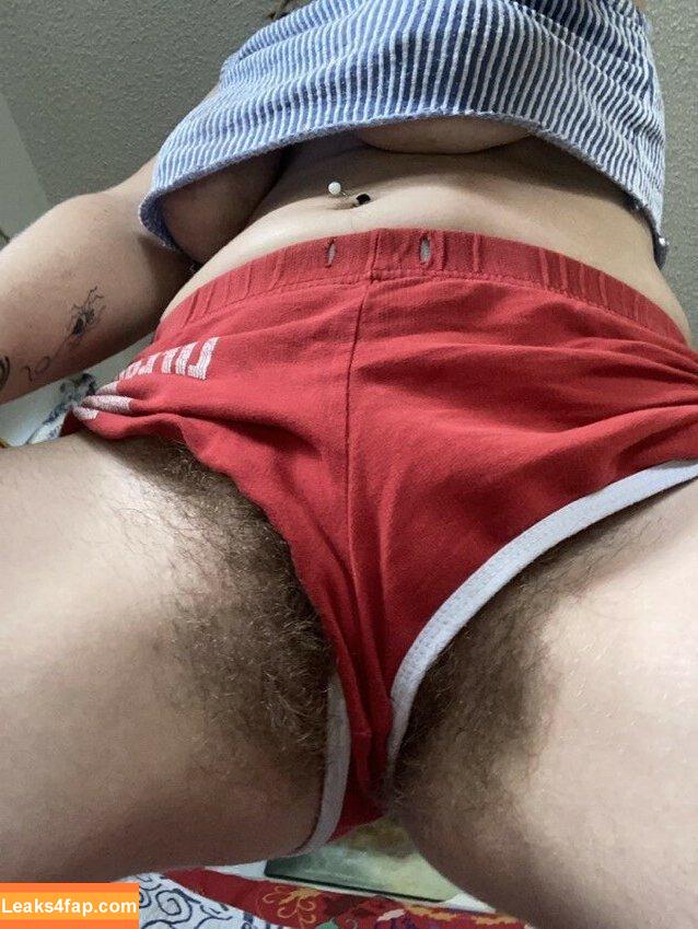 Hairy Women / HairyFairy420 / ig_naturals / pearlygirly06 leaked photo photo #3070