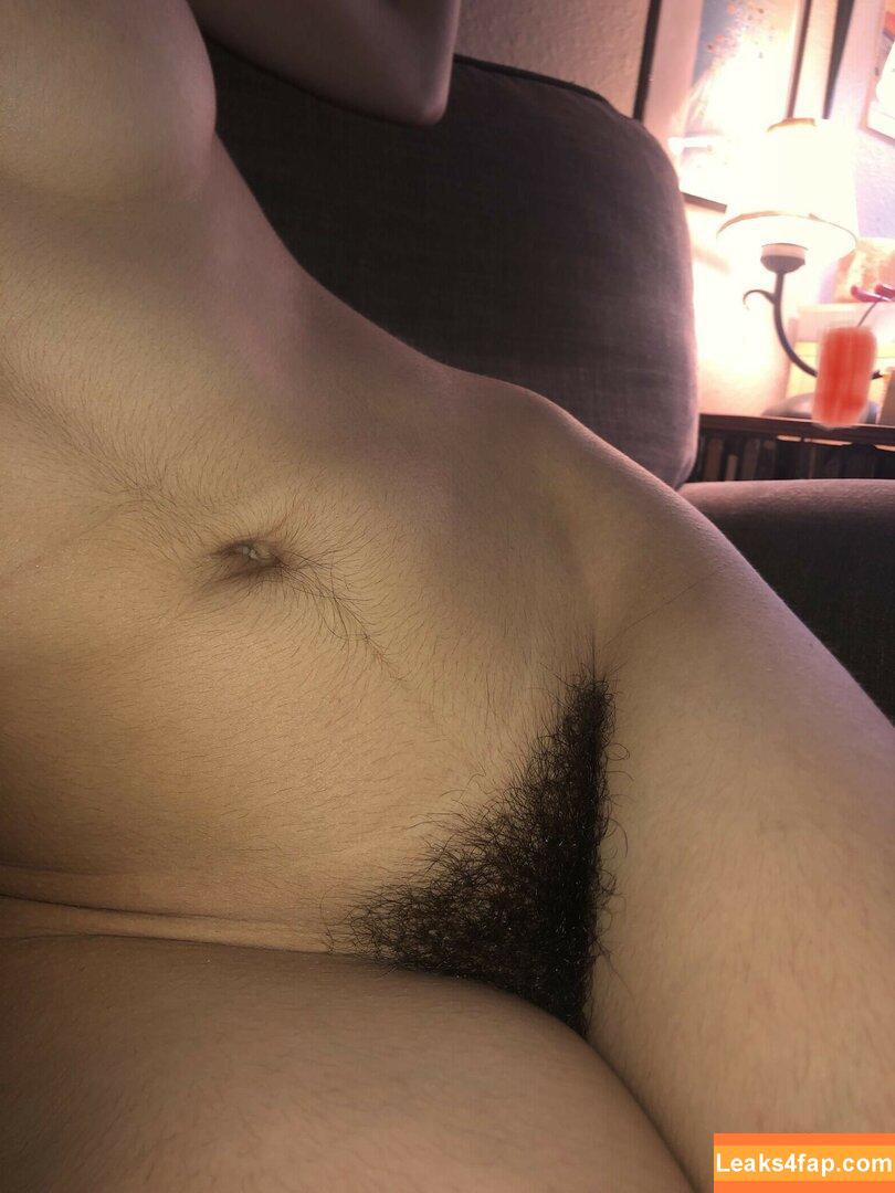 Hairy Women / HairyFairy420 / ig_naturals / pearlygirly06 leaked photo photo #3363