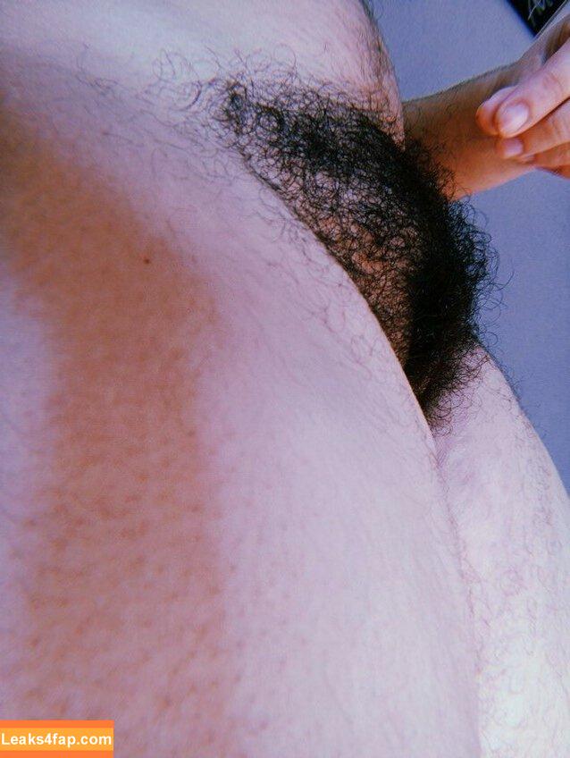 Hairy Women / HairyFairy420 / ig_naturals / pearlygirly06 leaked photo photo #3715