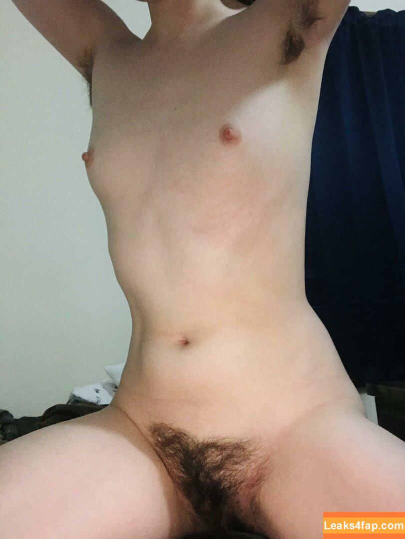 Hairy Women / HairyFairy420 / ig_naturals / pearlygirly06 leaked photo photo #3749