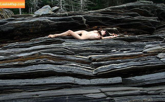 Hairy Women / HairyFairy420 / ig_naturals / pearlygirly06 leaked photo photo #3764