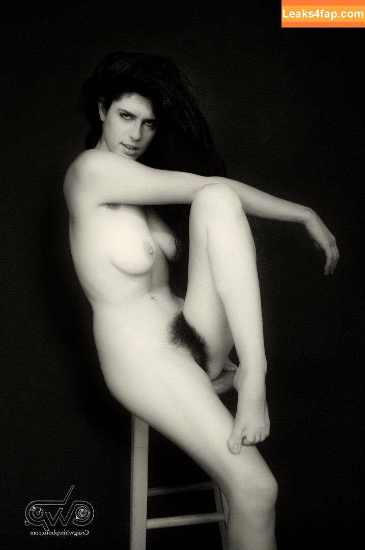 Hairy Women / HairyFairy420 / ig_naturals / pearlygirly06 leaked photo photo #3796