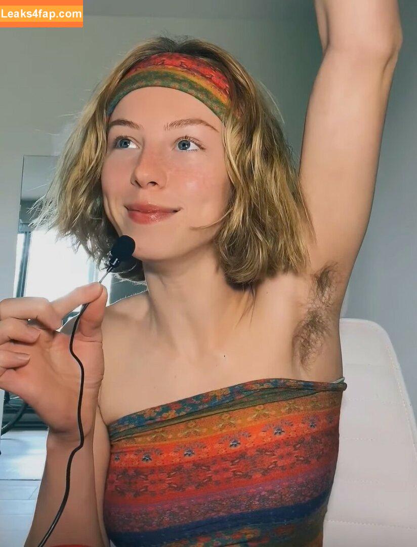 Hairy Women / HairyFairy420 / ig_naturals / pearlygirly06 leaked photo photo #3812