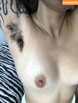 Hairy Women photo #3007