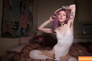 Hairy Women photo #3127