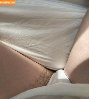 Hairy Women photo #3243