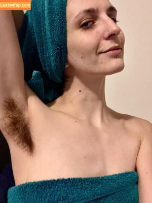 Hairy Women photo #3642