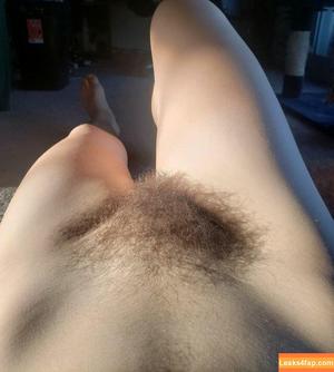 Hairy Women photo #3679