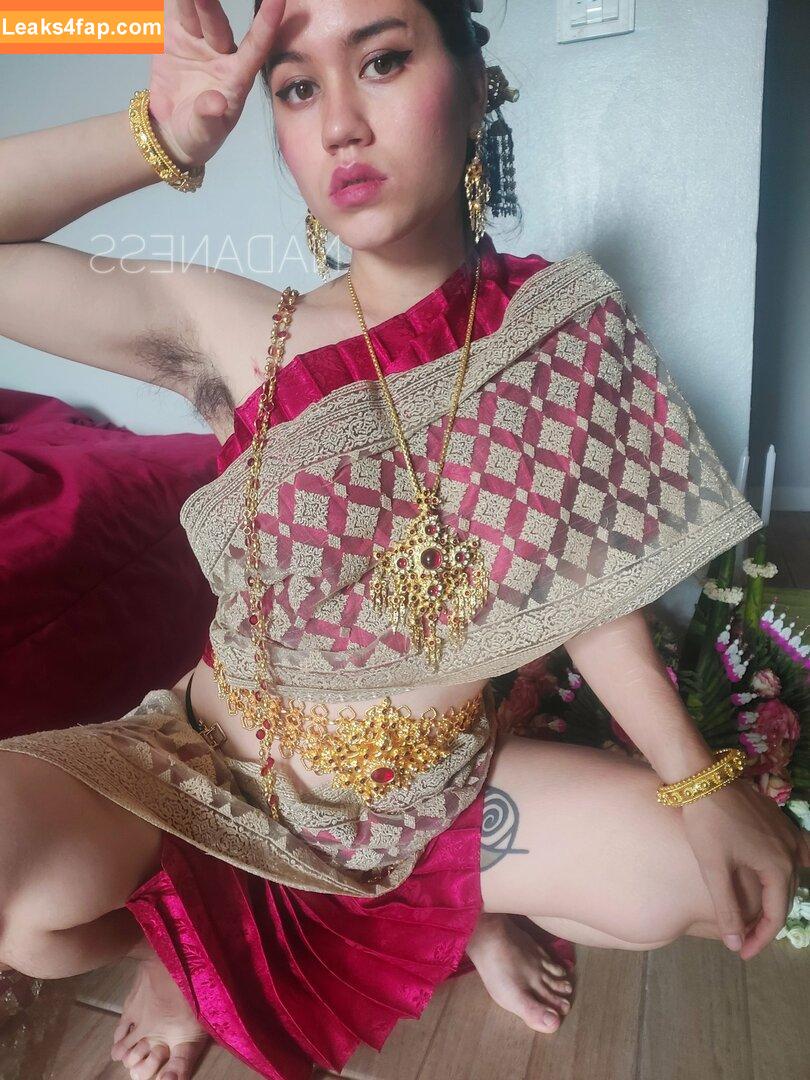 Hairy Women / HairyFairy420 / ig_naturals / pearlygirly06 leaked photo photo #4120