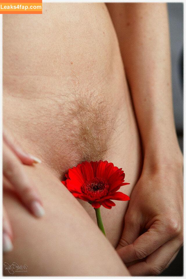 Hairy Women / HairyFairy420 / ig_naturals / pearlygirly06 leaked photo photo #4230