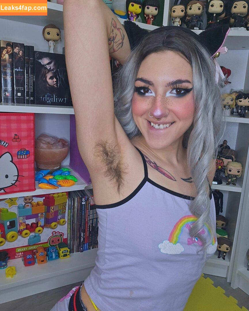 Hairy Women / HairyFairy420 / ig_naturals / pearlygirly06 leaked photo photo #4280