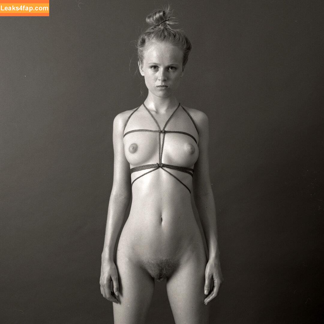 Hairy Women / HairyFairy420 / ig_naturals / pearlygirly06 leaked photo photo #4604