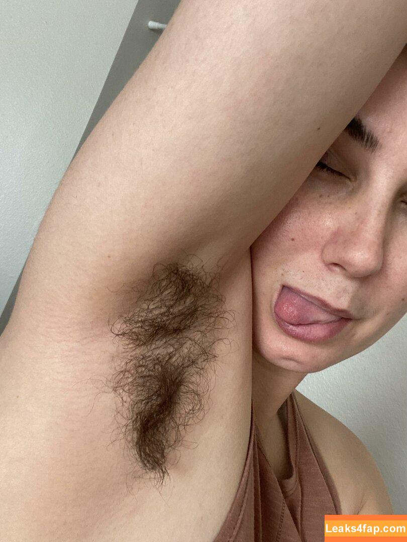Hairy Women / HairyFairy420 / ig_naturals / pearlygirly06 leaked photo photo #4728