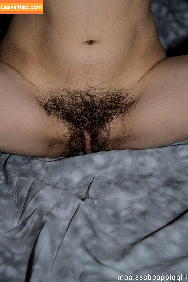 Hairy Women / HairyFairy420 / ig_naturals / pearlygirly06 leaked photo photo #4865