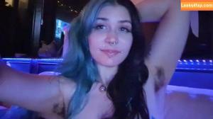 Hairy Women photo #4257