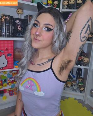 Hairy Women photo #4279