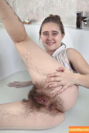 Hairy Women photo #4586