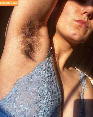 Hairy Women photo #4733