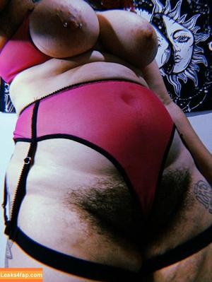 Hairy Women photo #4826