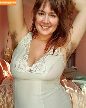 Hairy Women photo #4843