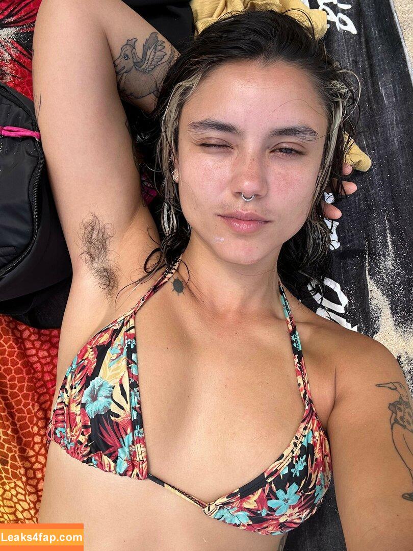 Hairy Women / HairyFairy420 / ig_naturals / pearlygirly06 leaked photo photo #5039