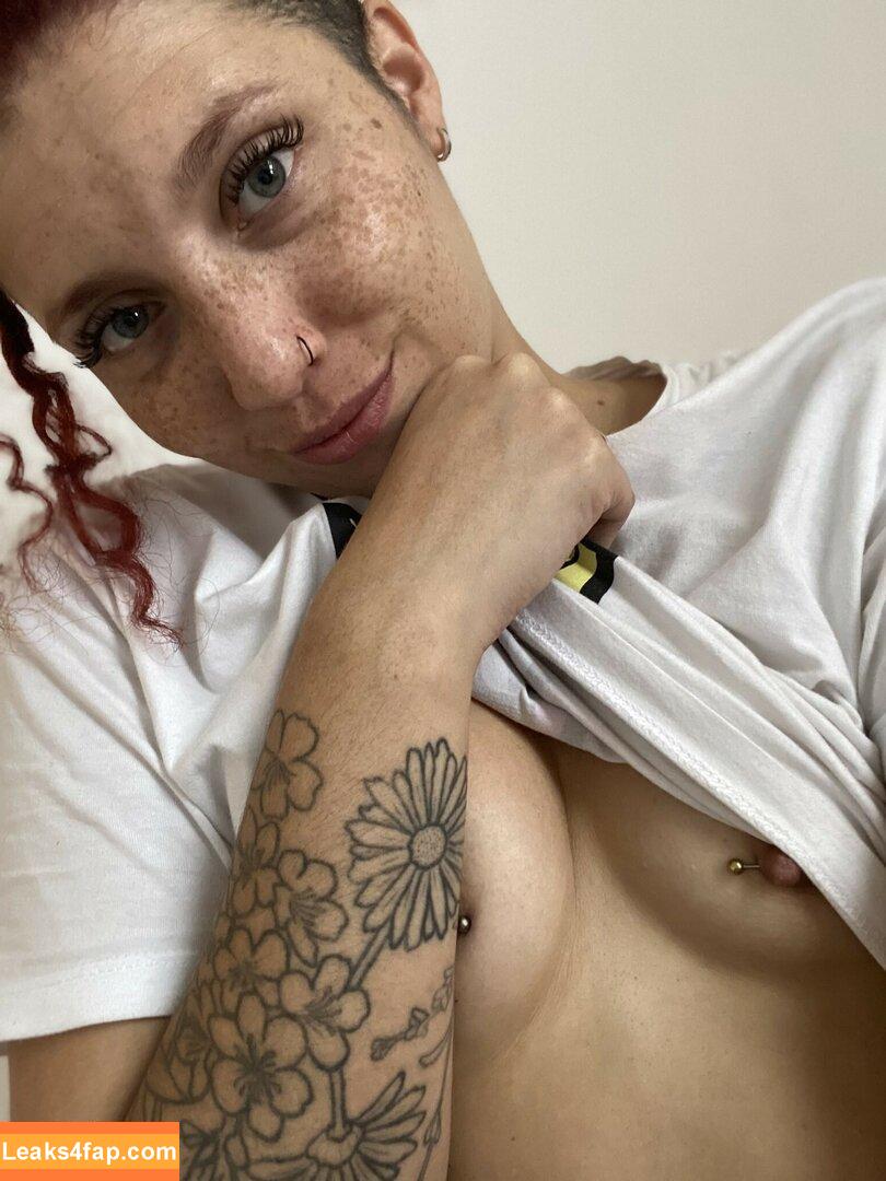 Hairy Women / HairyFairy420 / ig_naturals / pearlygirly06 leaked photo photo #5176