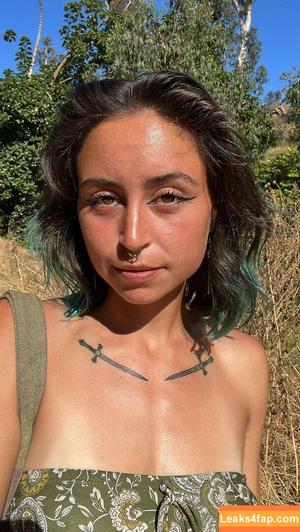 Hairy Women photo #5224