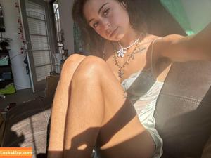 Hairy Women photo #5225