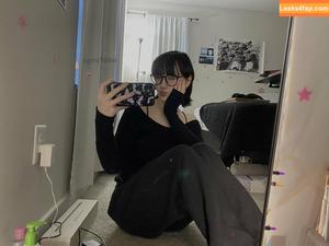 Hairy Women photo #5249