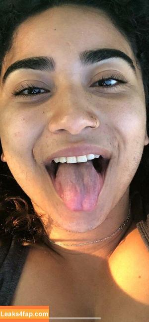 Hairy Women photo #5260