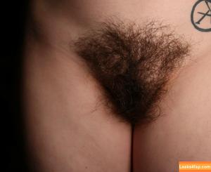 Hairy Women photo #5281