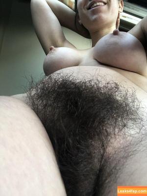 Hairy Women photo #5306