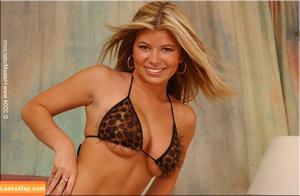 Halee Model фото #0021