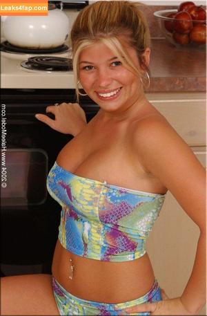 Halee Model фото #0132