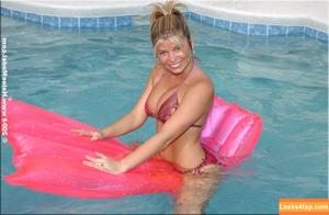 Halee Model фото #0238