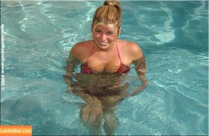 Halee Model фото #0243