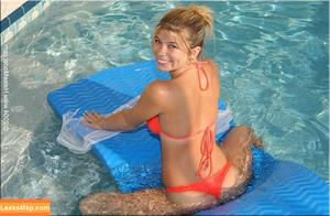 Halee Model фото #0308