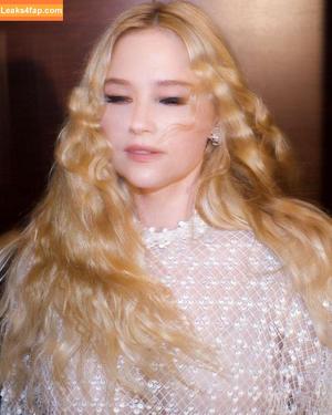 Haley Bennett photo #0001