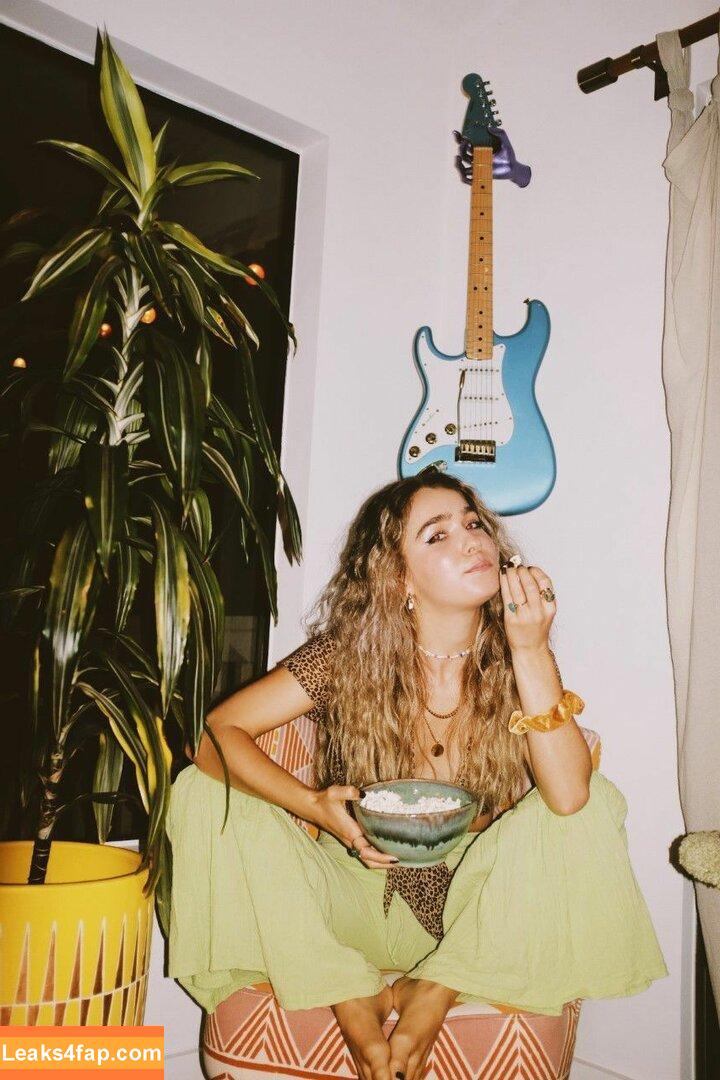 Haley Lu Richardson / haleyluhoo leaked photo photo #0164