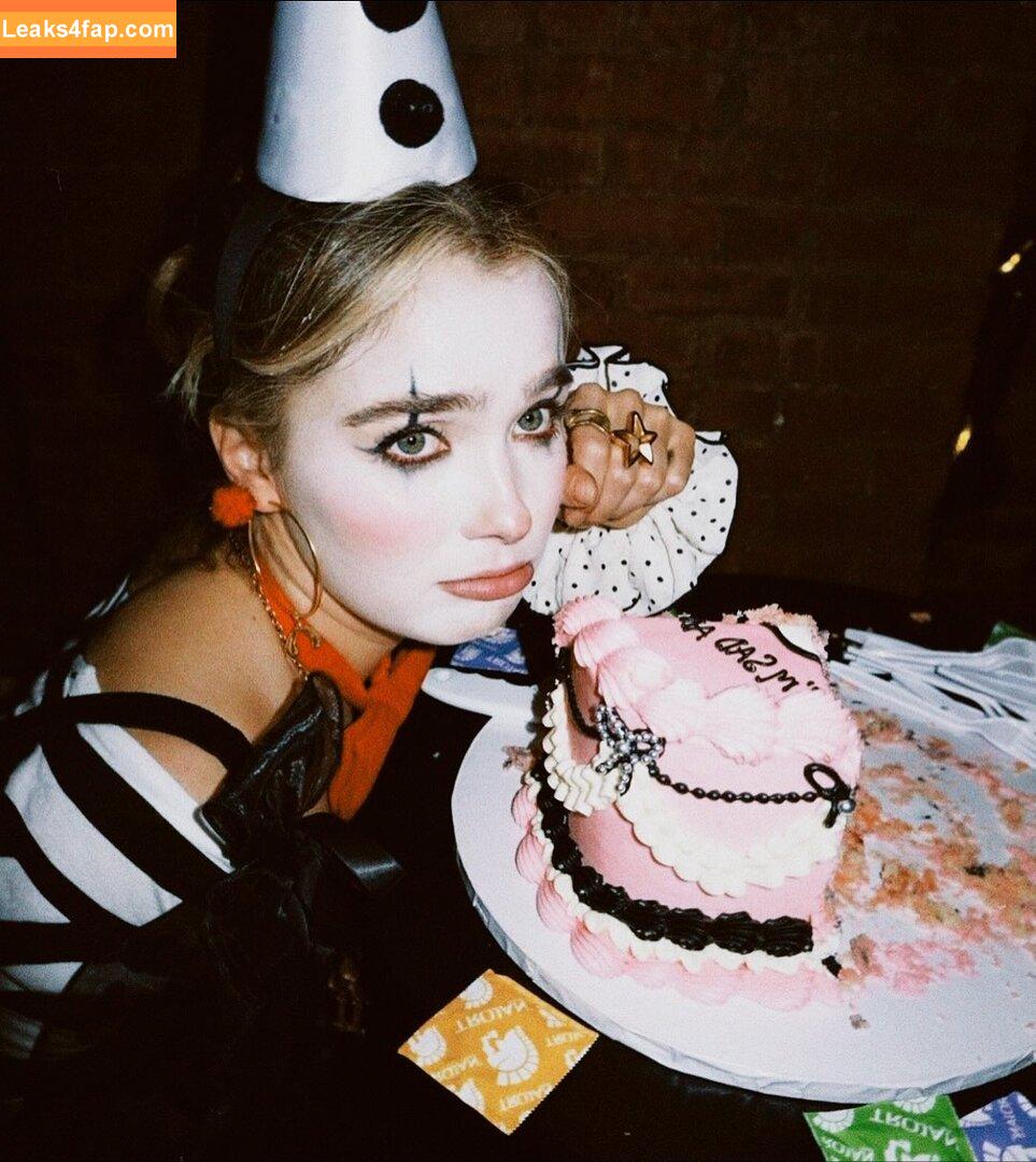 Haley Lu Richardson / haleyluhoo leaked photo photo #0395