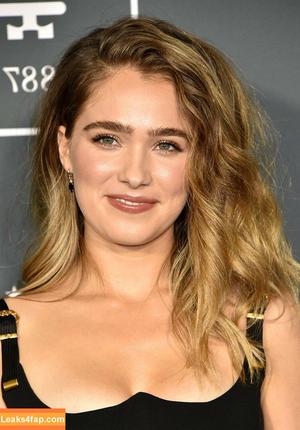 Haley Lu Richardson photo #0143