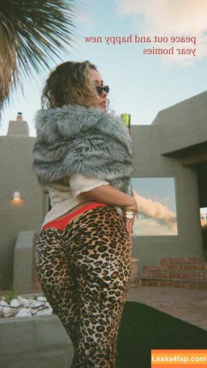 Haley Lu Richardson photo #0406