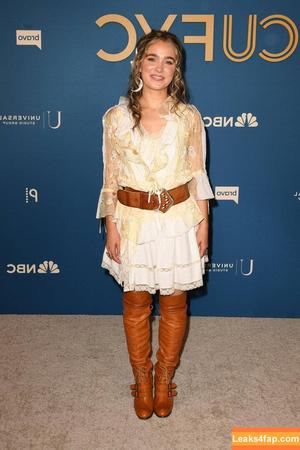 Haley Lu Richardson photo #0469