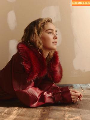 Haley Lu Richardson photo #0475