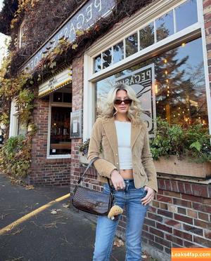 Haley Robinson photo #0064