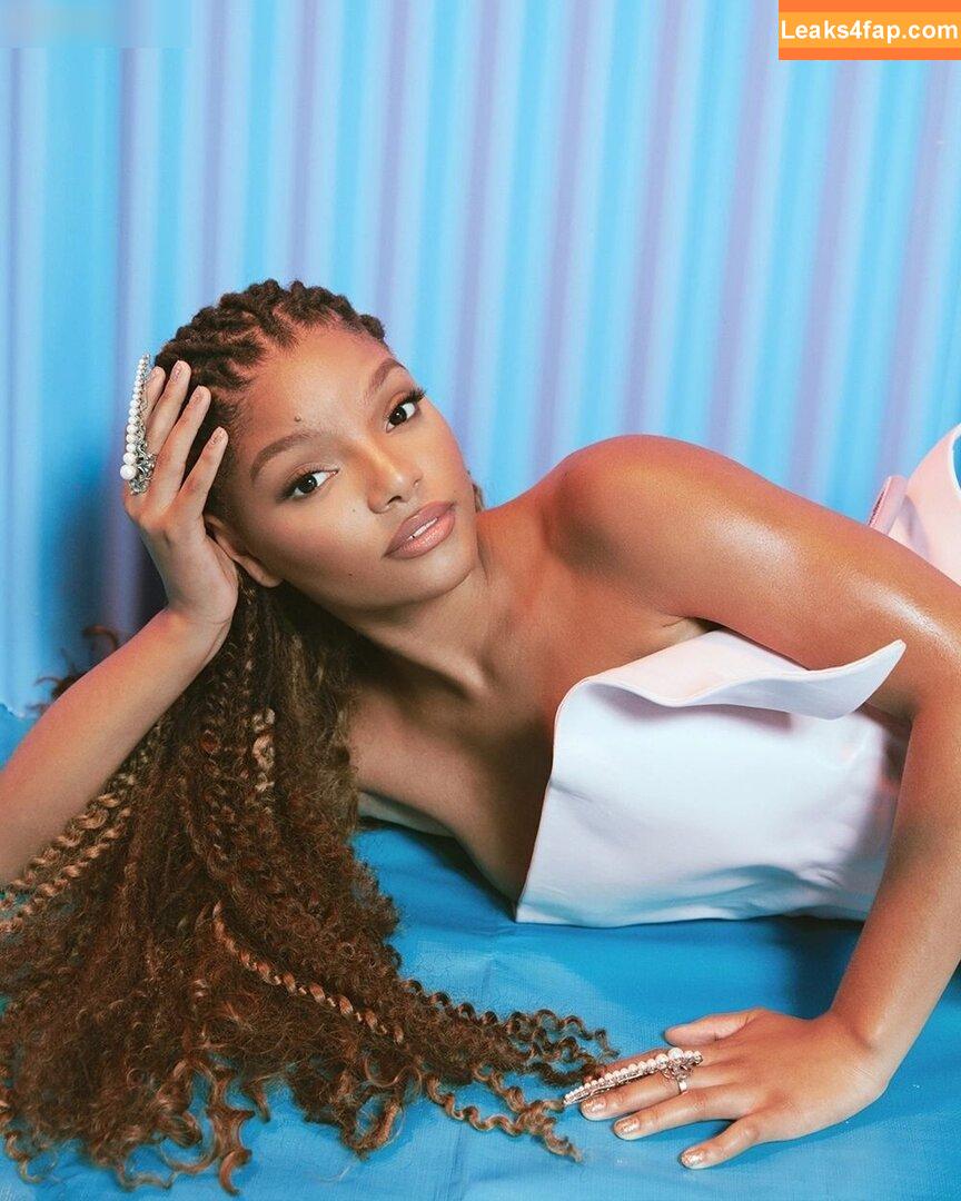 Halle Bailey / HalleBailey / Little Mermaid / chloebaileyyy слитое фото фото #0683