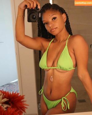 Halle Bailey фото #0870