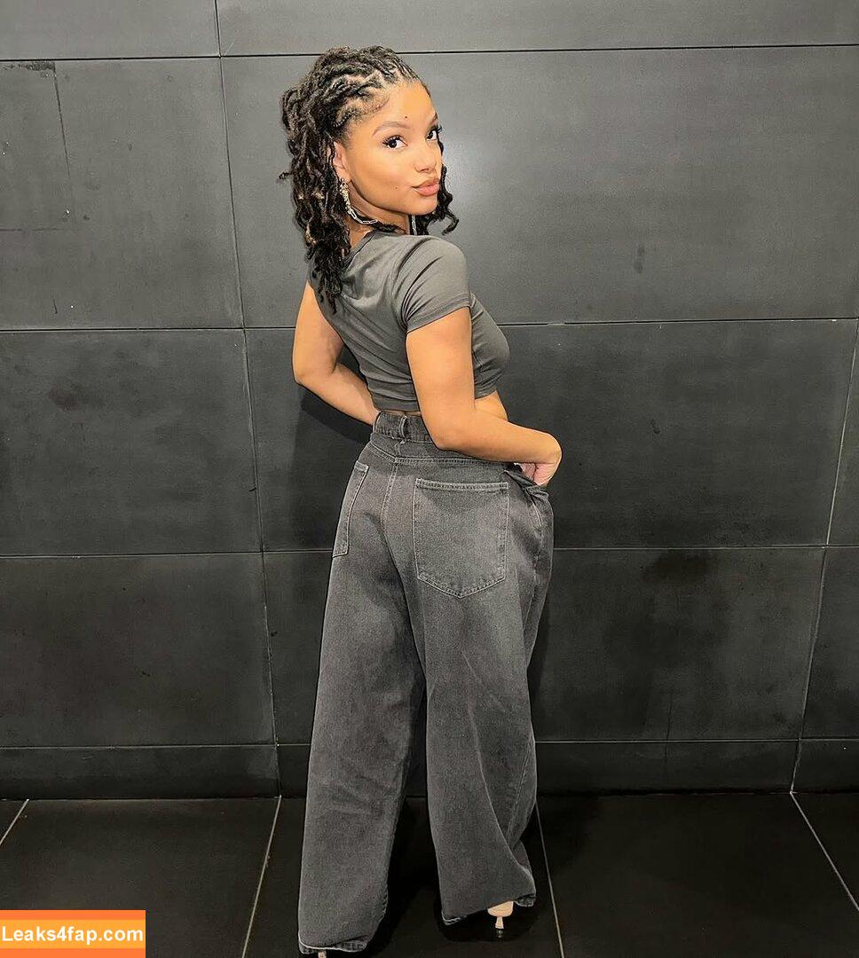 Halle Bailey / HalleBailey / Little Mermaid / chloebaileyyy leaked photo photo #1328