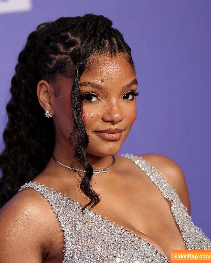 Halle Bailey / HalleBailey / Little Mermaid / chloebaileyyy слитое фото фото #1339