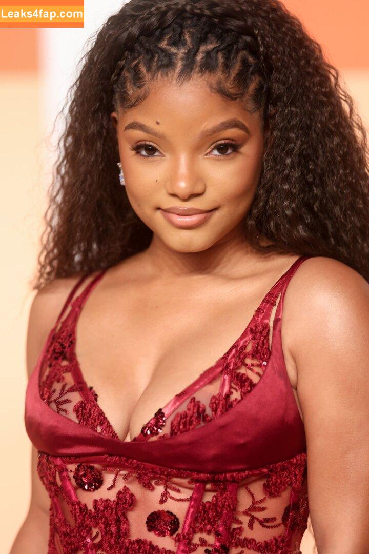 Halle Bailey / HalleBailey / Little Mermaid / chloebaileyyy leaked photo photo #1370